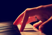 DeFi Token Performance Post-October Crash: A Data-Driven Analysis of 2025 Investor Shifts